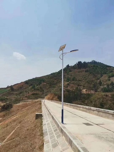Componentes de luces de la calle solar y principio de funcionamiento